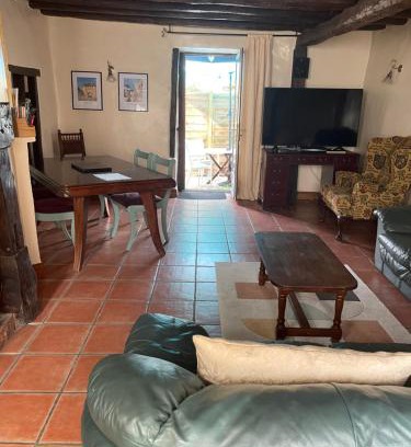Scoury Casa | Lavender Cottage