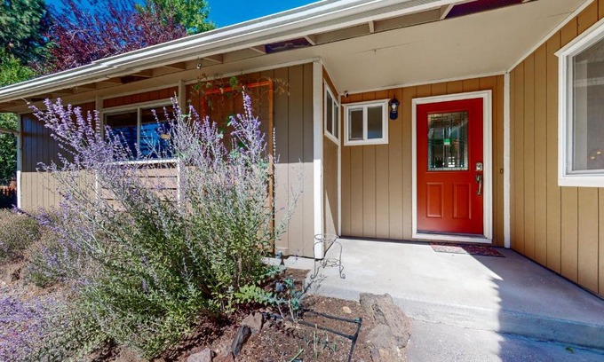Larkspur Casa | Lavender Hollow
