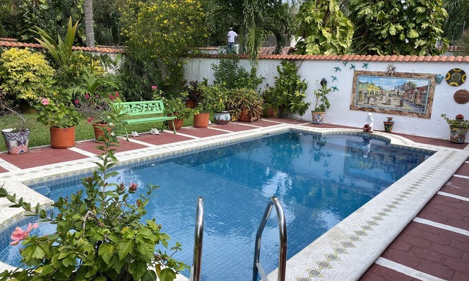 Colonia Centro Casa | Lavish Gardens, Private Pool, Private Master Suite