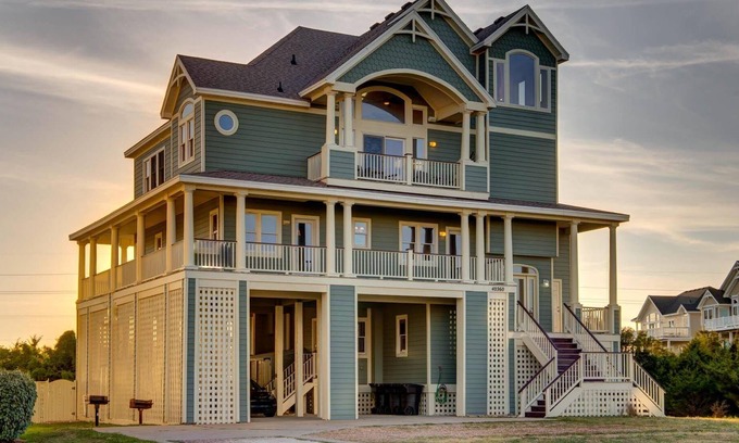 Ocean Isle Estates Casa | Lavish Semi-Oceanfront w Beach Access, XL Hot Tub, Private Pool, Dogs Welcome, & Game Room