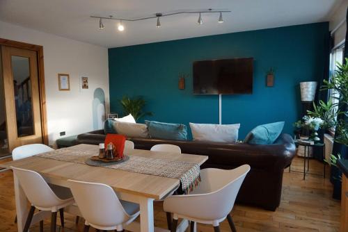 Belfast Apartamento | Laxey place maisonette East Belfast -private parking, transport links