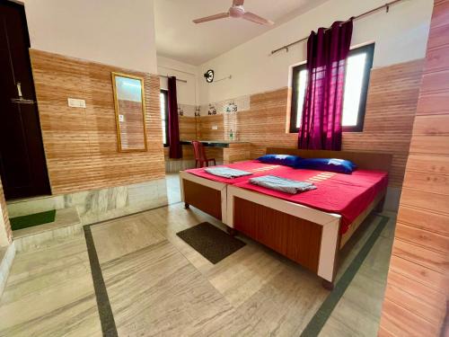 Rishikesh Cabina | Laxmi Lodge