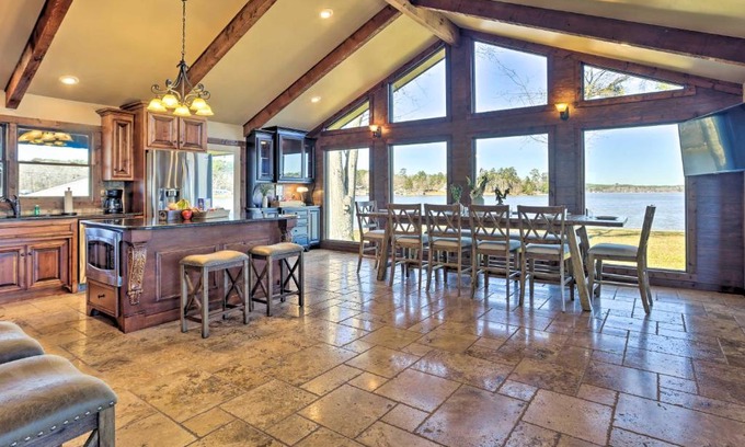 Shelby Casa | Lay Lake Access and Views Expansive Shelby Home!