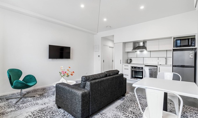Avondale Cabaña | Layard Apartments 523 – West Auckland Apartment