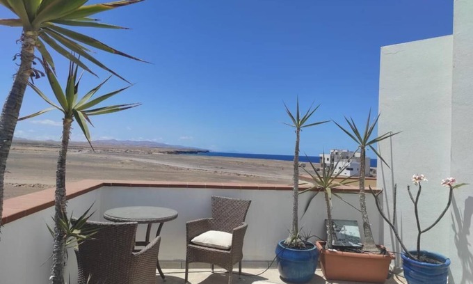 El Cotillo Apartamento | Layla’s Beach Art House