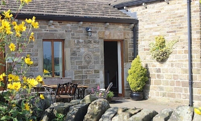 Flouch Cabaña | Lazy Daisys Farm Cottages