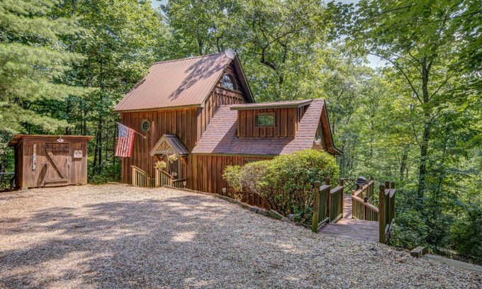 Raccoon Ridge Casa | Lazy Days Cabin