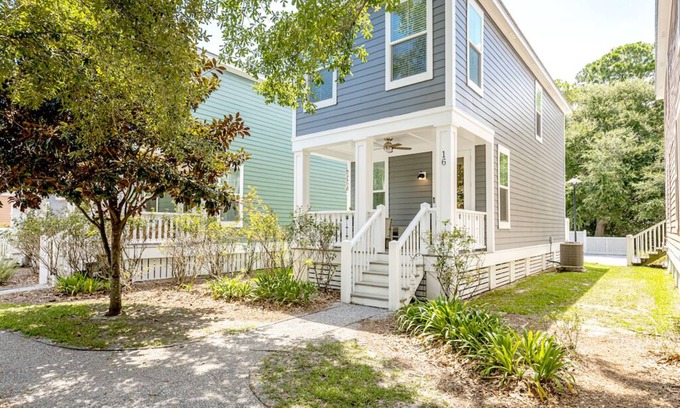 Ocean Springs Casa | Lazy Daze Cottage downtown Ocean Springs, Mississippi