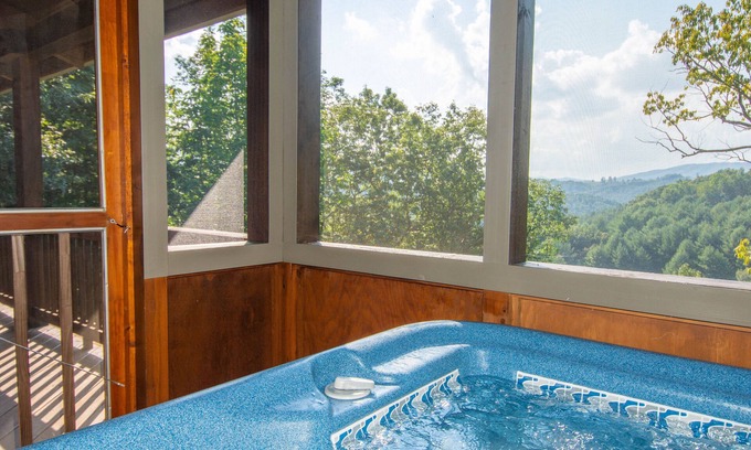 Jefferson Cabina | Cabaña de madera con vistas, bañera de hidromasaje, lago de pesca, acceso al río nuevo, futbolín