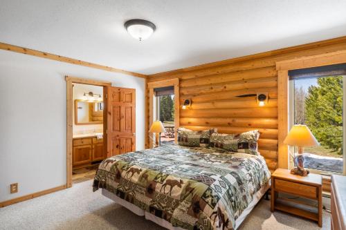 Lazy Acres Casa | Lazy Fox Cabin