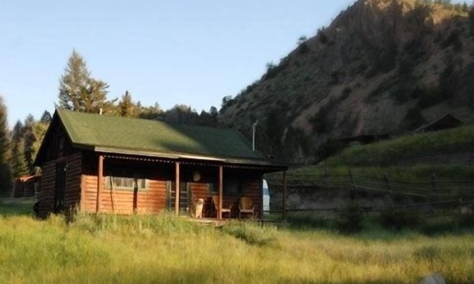Gardiner Cabina | Lazy M Mountain Cabin- Una acogedora escapada de montaña. Sin tarifa de limpieza
