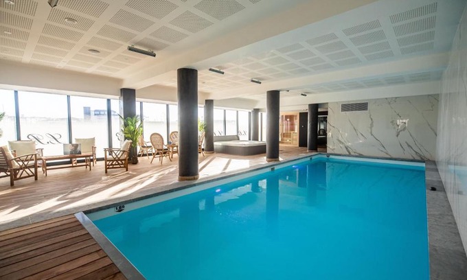Downtown Apartamento | Le Barracuda & Spa, Centre Port, pieds dans l'eau, vue mer