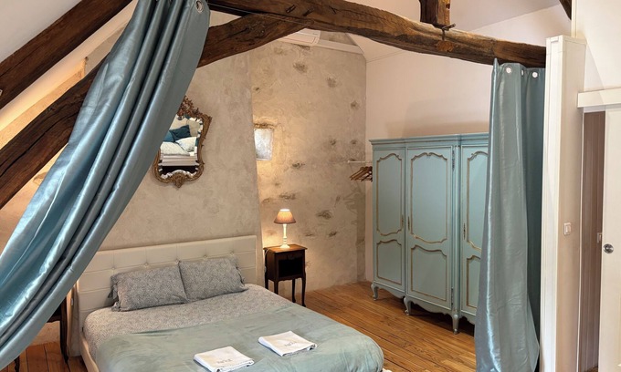 Livry Cabaña | Casa rural en el campo-12 pers-en encantadora aldea de vinos