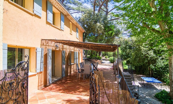 Besse-sur-Issole Casa | Le Bastidon by Interhome