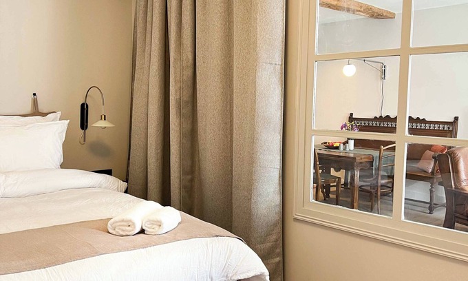 Old Town Apartamento | Le Baumann Concept: Charming Apartment in a Historical Monument