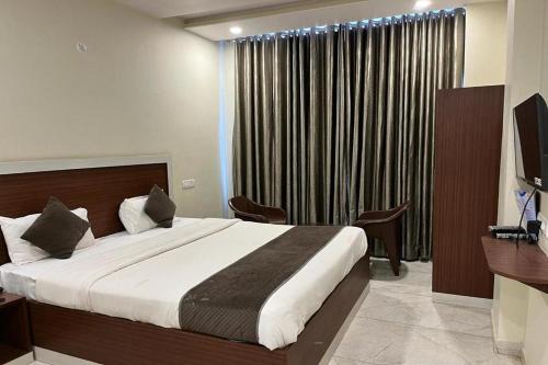 Sanganer Hotel | Le Blue Moon Near Hyatt Regency