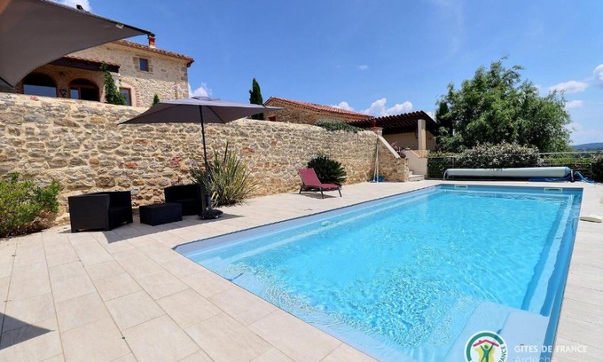 Saint-Sauveur-de-Cruzieres Casa | Le Bonlieu des Volets rouges