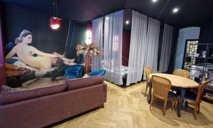Montauban Apartamento | Le Boudoir D'Olympe Appartement érotico-romantique