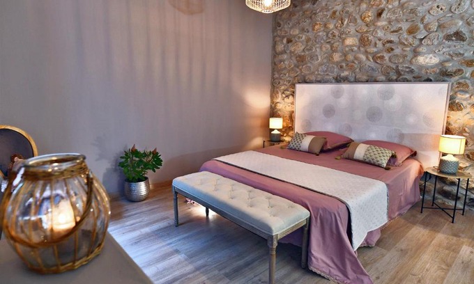 Labeaume Casa | Le Bruit de l'eau (Chambre Boudoir)
