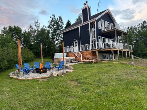 Petite-Riviere-Saint-Francois Chalet De Esquí | Le Rassembleur, SPA & SALLE DE JEU