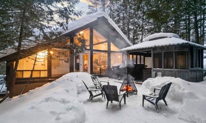 Sainte-Lucie-des-Laurentides Chalet De Esquí | Le1603 - Le Petit Caribou - Chalet spa et plage