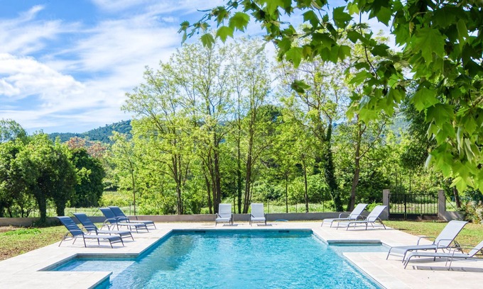 Besse-sur-Issole Casa | Le Cabanon by Interhome
