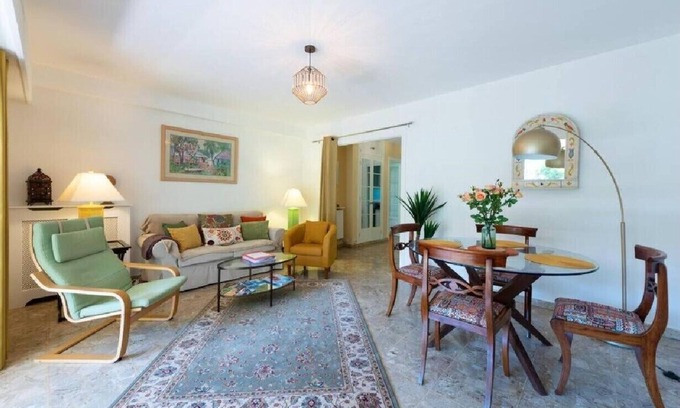 California - Pezou Apartamento | Le Cardiff avec grand balcon, piscine et parking