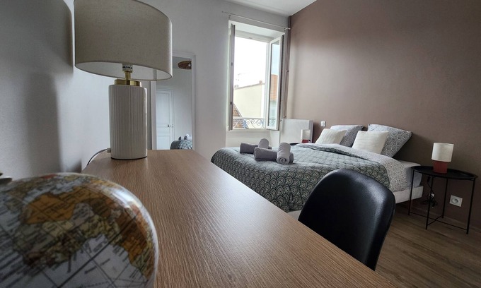 Jurancon Apartamento | Le central, a spacious one-bedroom apartment in the heart of Jurançon