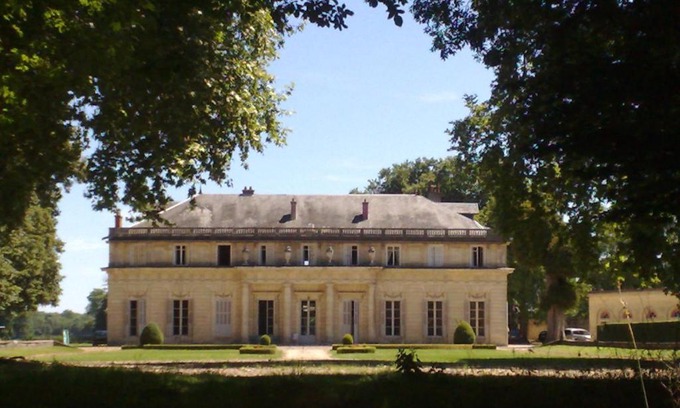 Bressey-sur-Tille Cama Y Desayuno | Le Château de BRESSEY & son Orangerie