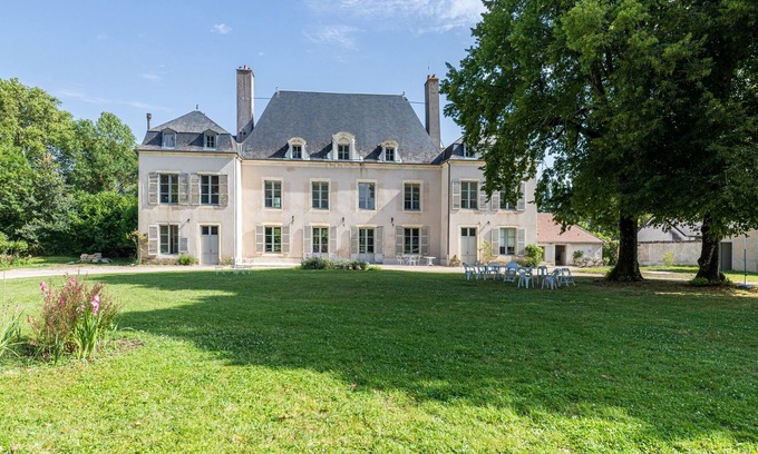 Marmagne Casa | Le Château de Marmagne - Belle maison de campagne