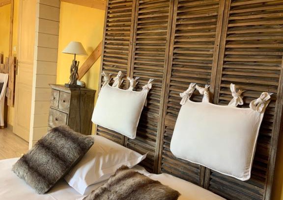 Saint-Etienne-les-Remiremont Hotel | Le Chalet d'Etienne
