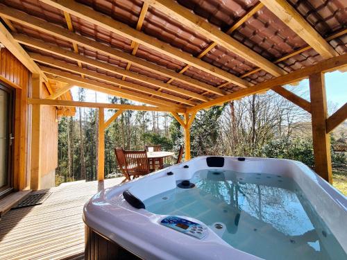 La Petite-Pierre Chalet De Esquí | Le Chalet Cocon et Jacuzzi