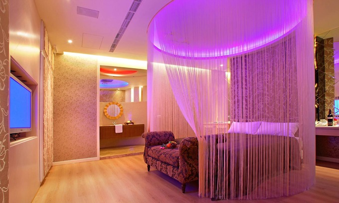 Zhushan Hotel | Le Chateau Hotel