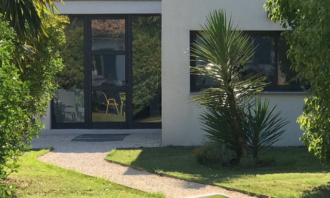 Marguerittes Cama Y Desayuno | Le Cherche Midi 15km from the Pont du Gard and 7km from Les Arenes de Nimes