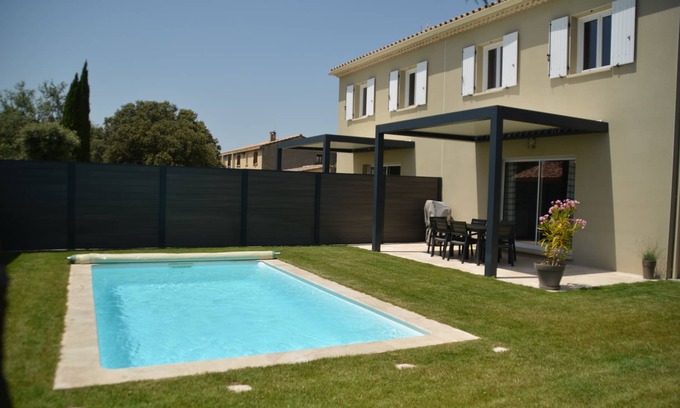 Grillon Casa | Cabaña ** con piscina privada y climatizada