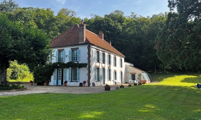 Parly Casa | Le Chesnoy magnificent house 17/20 pers private swimming pool, tennis court
