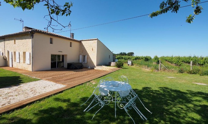 Verac Casa | Le Clos de la Chataignère