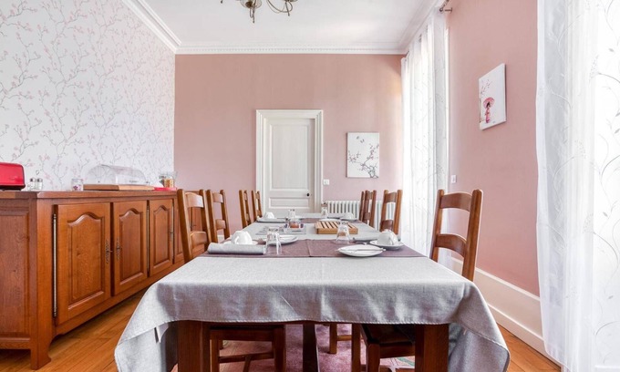Jassans-Riottier Cama Y Desayuno | Le Clos des Pervenches