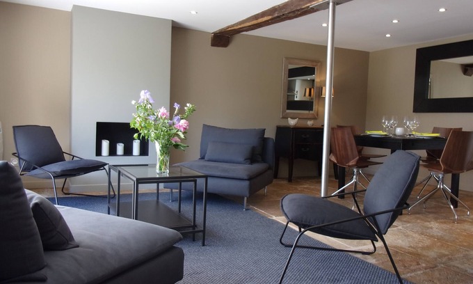 Beaune Casa | LE CLOS piel y tranquila casa con jardín -