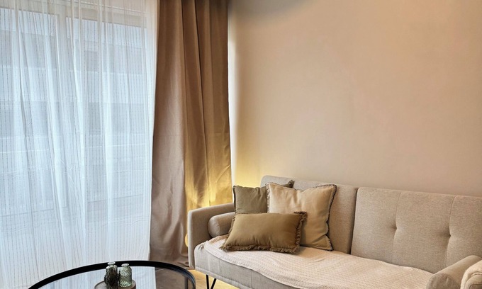 Gambetta Apartamento | Le cocoon - bedroom apartment with air conditioning in the city center