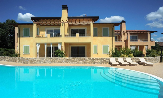 Lonato del Garda Apartamento | Le Corti Caterina B2 Apartment by Wonderful Italy
