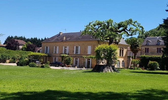 Cenac-et-Saint-Julien Casa | Le Couderc - Magnificent 18th century manor house with private pool