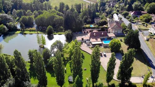 Issac Cama Y Desayuno | Le Domaine de L'étang de Sandanet