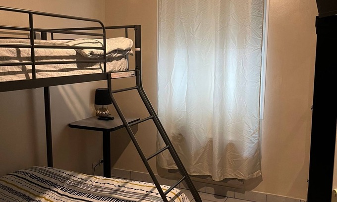Anatole France Danton Condominio | Le Famillial near the station