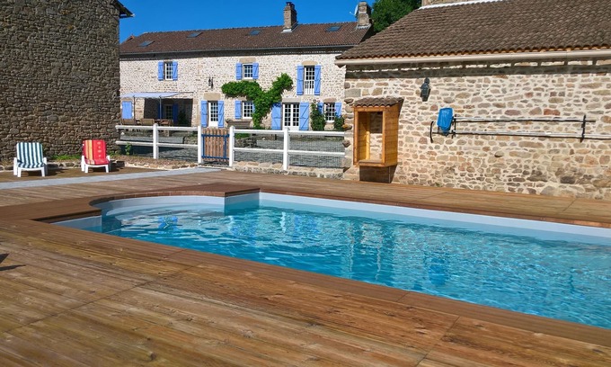 Saint-Amand-Magnazeix Casa | Le Gîte D'au, Piscine, Spa, Étang de Pêche Privé
