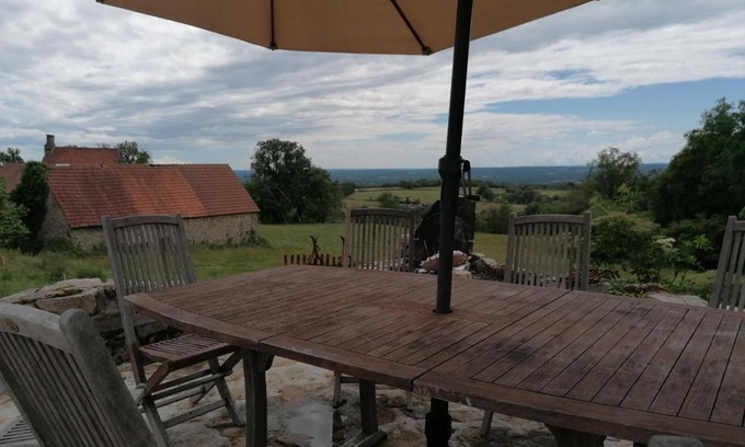 Saint-Silvain-sous-Toulx Casa | Le gîte du monteil