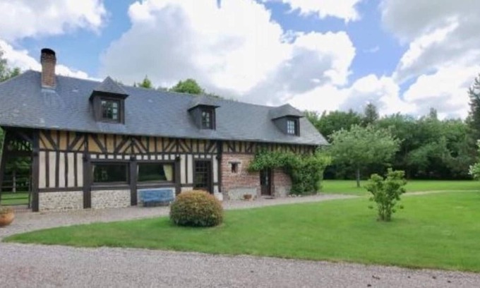 Le Pin Casa | Le Gîte de la Hunière