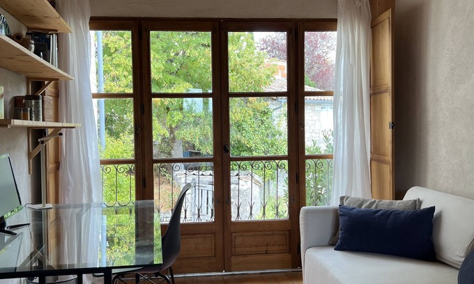 Alos Casa | Le George, Southern France Country Home