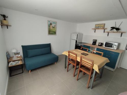 Saint-Christophe-du-Bois Casa | Le Gite de L'Ogerie - 20 min du Puy du F - Petit dej et draps compris
