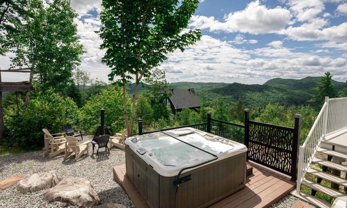Saint Come Apartamento | Le Grand Bonheur with wood-burning fireplace and spa